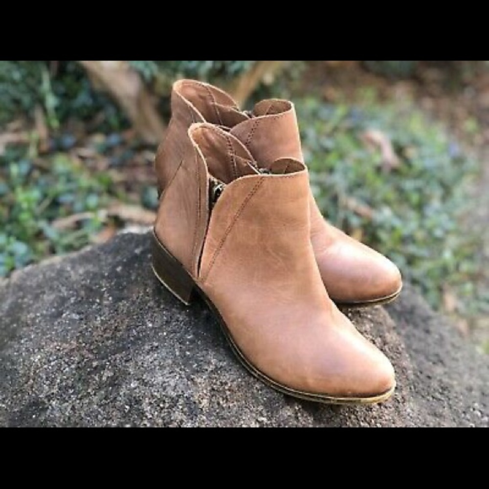 Lucky Brand Brenon Ankle booties